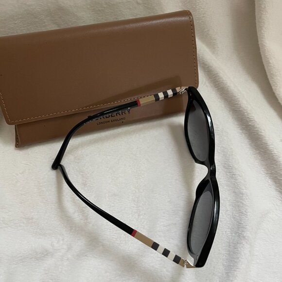 Burberry Women\